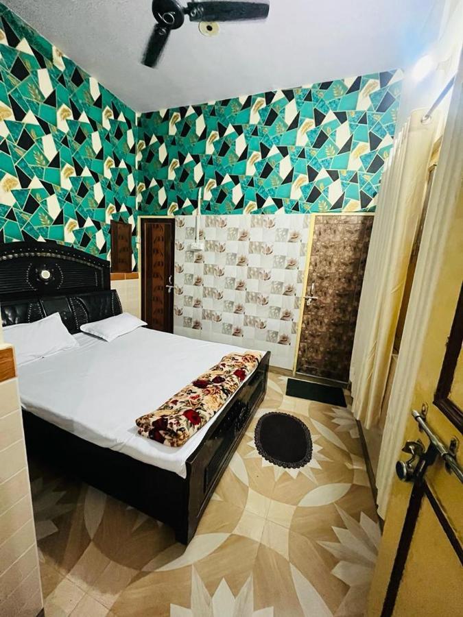 Maa Gauri Paying Guest House バラナシ エクステリア 写真