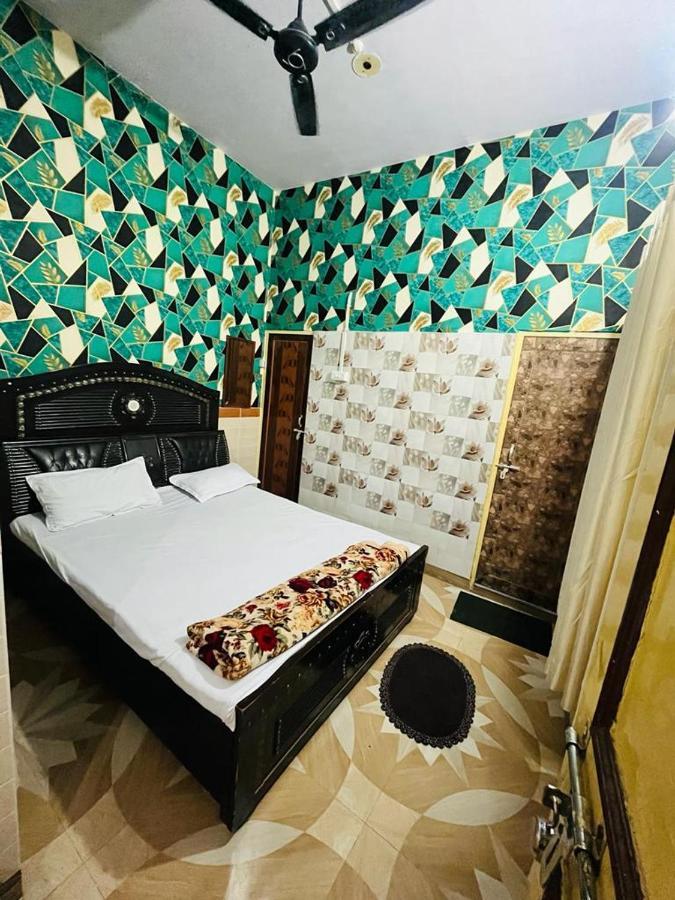 Maa Gauri Paying Guest House バラナシ エクステリア 写真